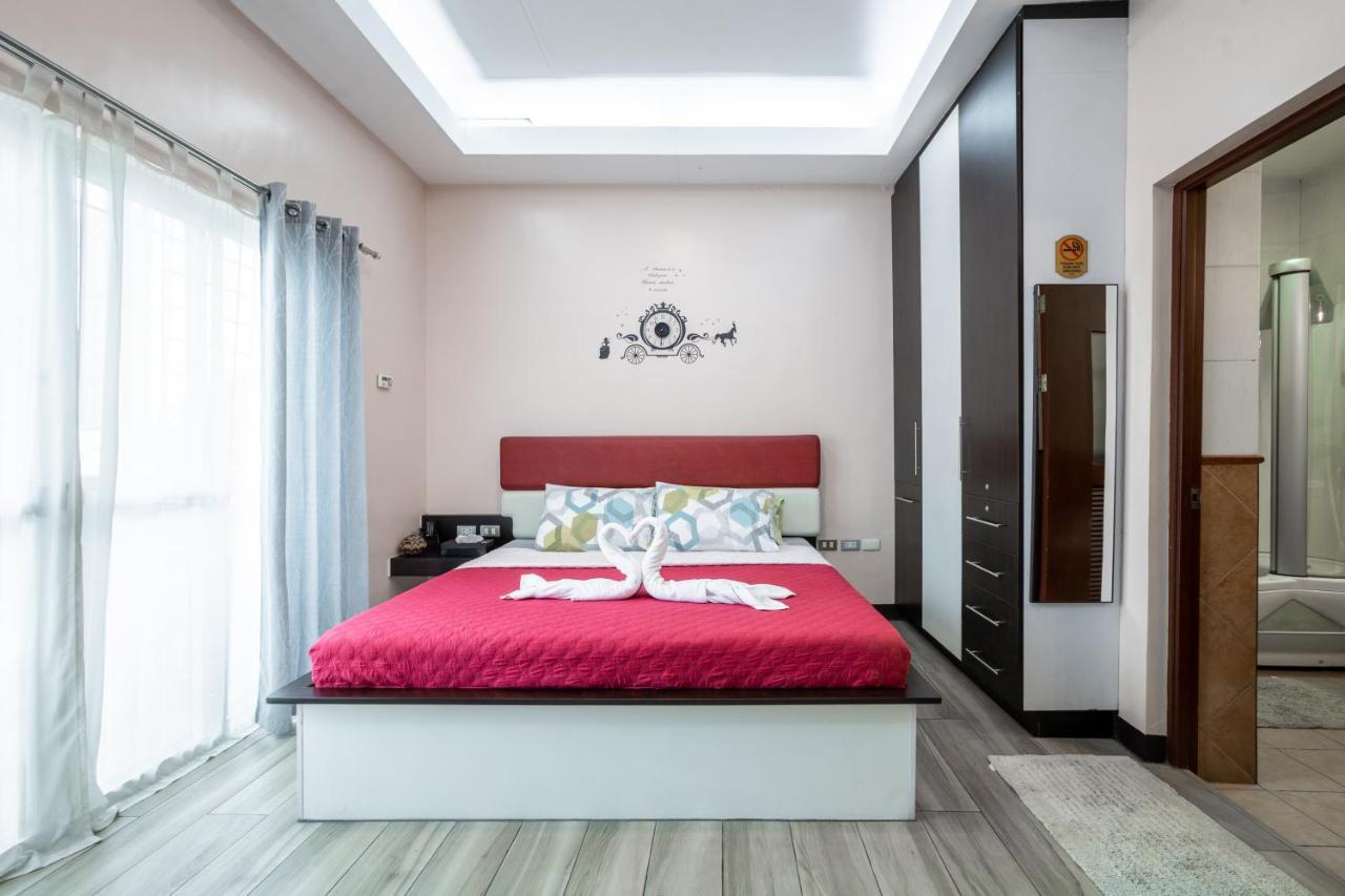 Casa Heradurra Uno/Dos Манила Екстериор снимка