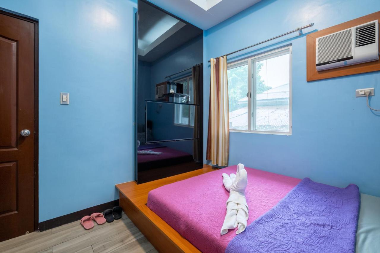 Casa Heradurra Uno/Dos Манила Екстериор снимка
